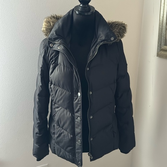 Tommy Hilfiger Down filled puffer blue women’s jacket with hoodie Sz S - Picture 2 of 6